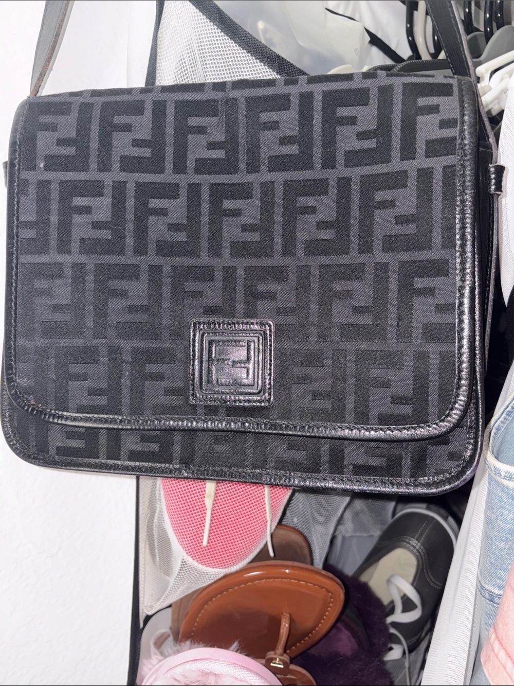 Fendi crossbody - Picture 3 of 3